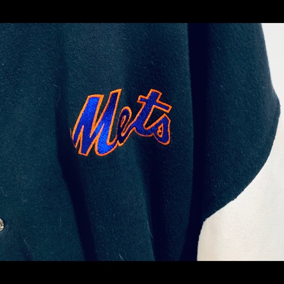 New York Mets Varsity Jersey - Picture 5 of 8